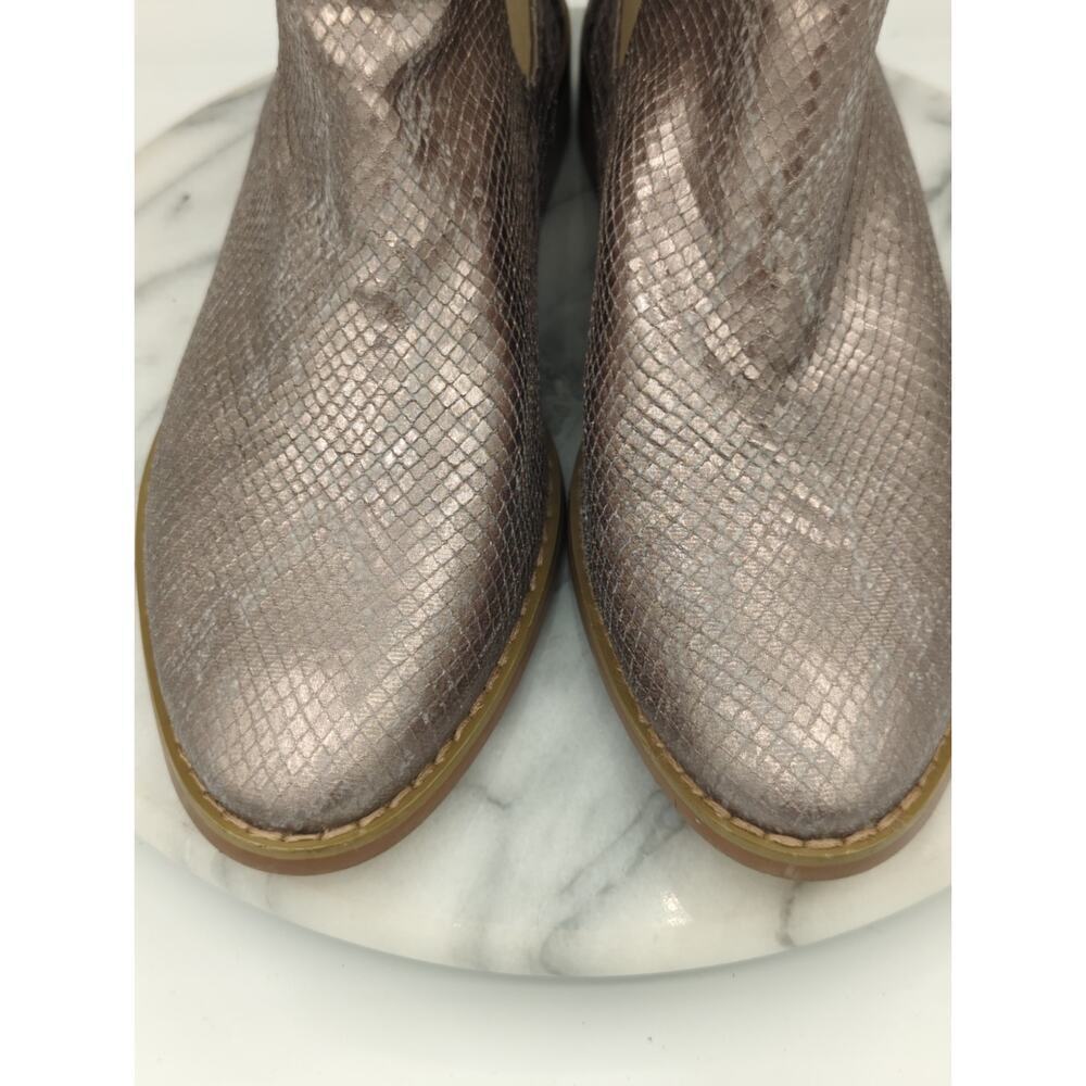 Vanessa Wu Booties Woman's 38/7.5 Silver Metallic Snake Skin Shiny Boho - Picture 3 of 14